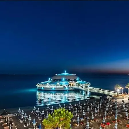 Sea Side A&g 2 Апартаменты *